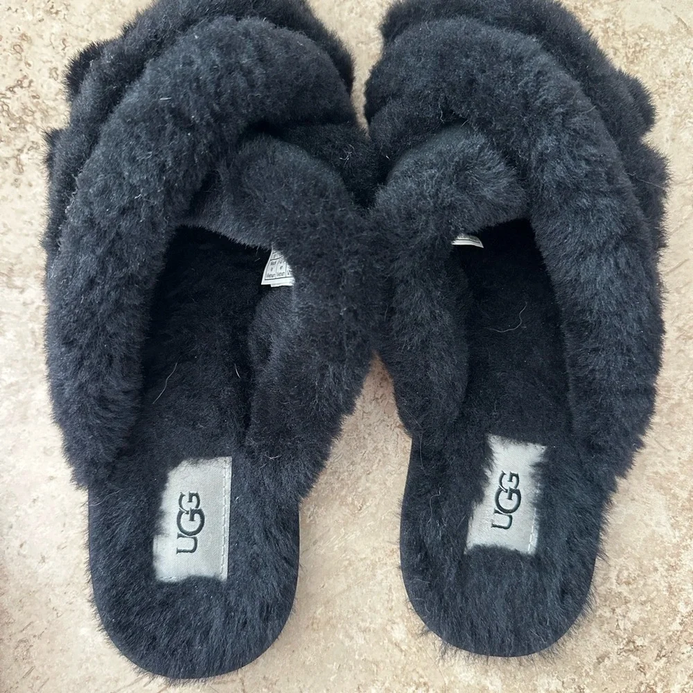 UGG Black Fuzzy Slippers - Picture 2 of 3